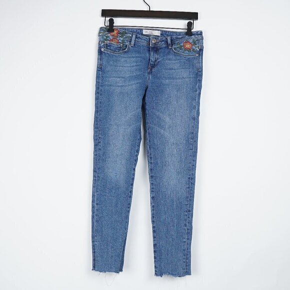 ✨4 for $20✨ Zara Basic Embroidered Mid Rise Skinny Jean 4 Casual Bohemian - Picture 1 of 8
